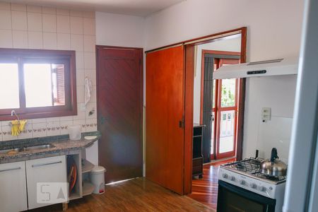 Casa à venda com 450m², 6 quartos e 4 vagasCozinha