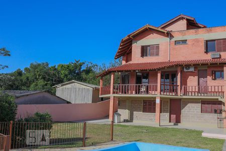 Casa à venda com 450m², 6 quartos e 4 vagasFachada