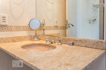 Banheiro da Suíte de apartamento para alugar com 2 quartos, 76m² em Vila Isabel, Rio de Janeiro