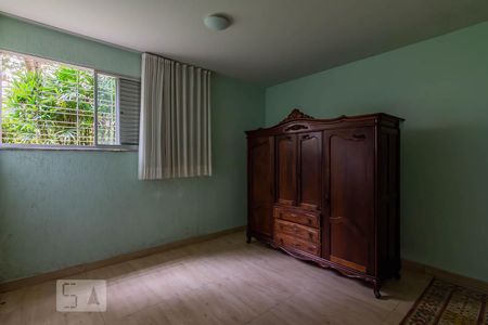 Quarto 1 de apartamento para alugar com 3 quartos, 144m² em Santo Antônio, Belo Horizonte