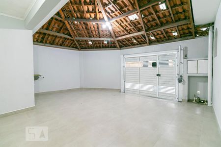 Casa à venda com 130m², 3 quartos e 2 vagasGaragem / Área de Serviço