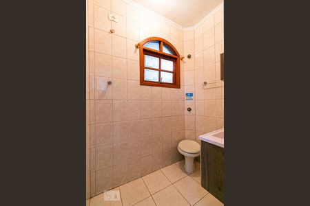 Casa à venda com 130m², 3 quartos e 2 vagasBanheiro de Serviço