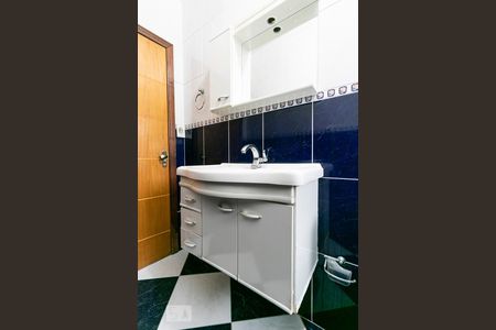 Casa à venda com 130m², 3 quartos e 2 vagasBanheiro 2