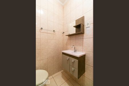 Casa à venda com 130m², 3 quartos e 2 vagasBanheiro de Serviço