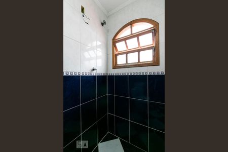 Casa à venda com 130m², 3 quartos e 2 vagasBanheiro 2