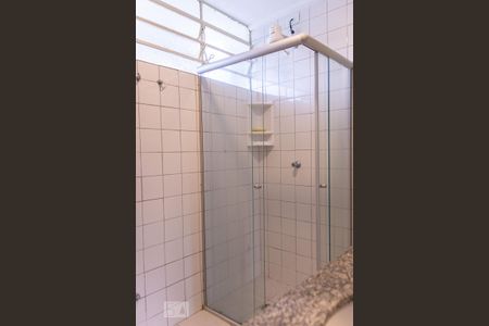 Apartamento para alugar com 74m², 2 quartos e sem vagaBanheiro