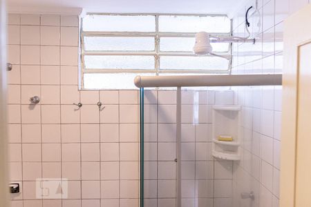 Apartamento para alugar com 74m², 2 quartos e sem vagaBanheiro