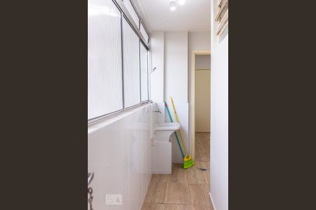 Apartamento para alugar com 74m², 2 quartos e sem vagaÁrea de serviço 