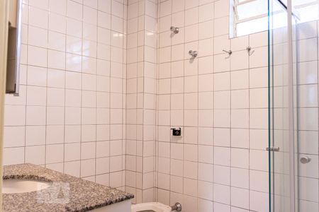 Apartamento para alugar com 74m², 2 quartos e sem vagaBanheiro