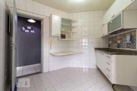 Apartamento à venda com 80m², 2 quartos e 1 vagaCozinha