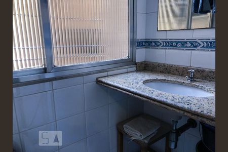 Banheiro de apartamento para alugar com 2 quartos, 75m² em Flamengo, Rio de Janeiro