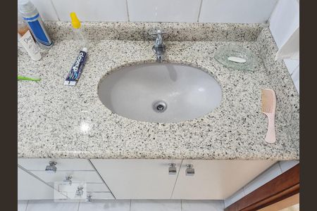Detalhe do banheiro  de casa à venda com 2 quartos, 98m² em Vila Dom Pedro I, São Paulo