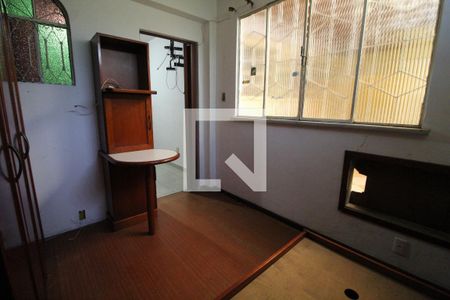 Casa de condomínio à venda com 215m², 3 quartos e 4 vagasQuarto 3