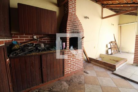 Casa de condomínio à venda com 215m², 3 quartos e 4 vagasÁrea gourmet