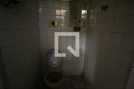 Casa de condomínio à venda com 215m², 3 quartos e 4 vagas Casa de condomínio à venda com 215m², 3 quartos e 4 vagasLavabo