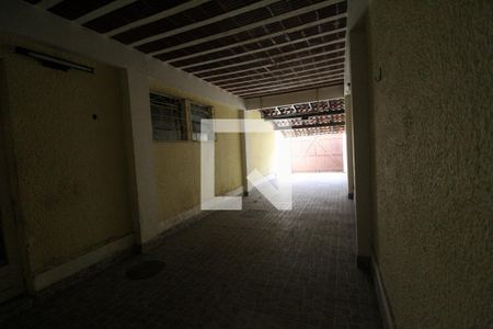Casa de condomínio à venda com 215m², 3 quartos e 4 vagasGaragem