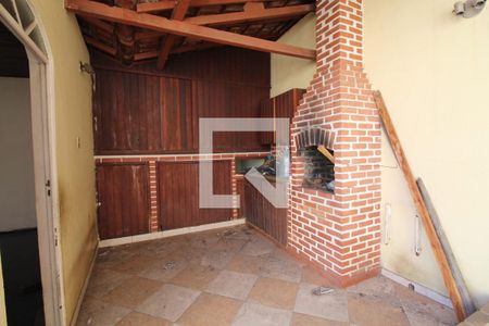 Casa de condomínio à venda com 215m², 3 quartos e 4 vagasÁrea gourmet