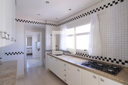 Apartamento para alugar com 94m², 2 quartos e 2 vagasCozinha