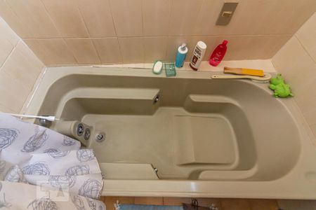 Casa à venda com 800m², 4 quartos e 3 vagasBanheira