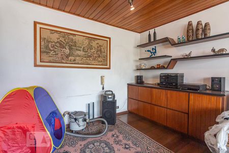 Casa à venda com 800m², 4 quartos e 3 vagasSala