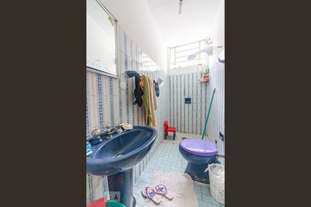 Casa à venda com 800m², 4 quartos e 3 vagasBanheiro da Suite 2