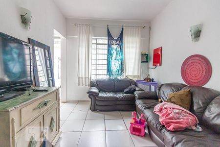 Casa à venda com 800m², 4 quartos e 3 vagasSala