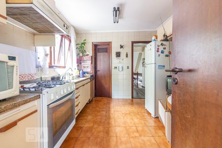 Cozinha de casa à venda com 4 quartos, 800m² em Jaguaré, São Paulo