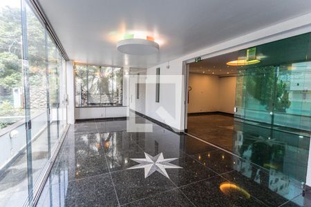 Sala 1 de casa para alugar com 4 quartos, 300m² em Sion, Belo Horizonte