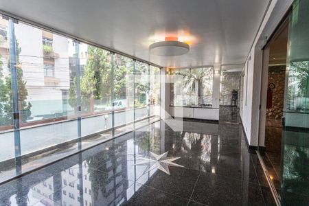 Sala 1 de casa para alugar com 4 quartos, 300m² em Sion, Belo Horizonte