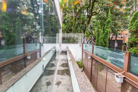 Varanda da Sala 1 de casa para alugar com 4 quartos, 300m² em Sion, Belo Horizonte