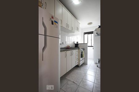 Cozinha de apartamento para alugar com 1 quarto, 40m² em Vila Andrade, São Paulo