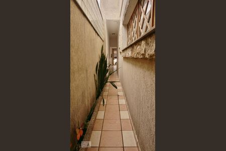 Corredor para garagem de casa à venda com 3 quartos, 250m² em Jardim Paraventi, Guarulhos
