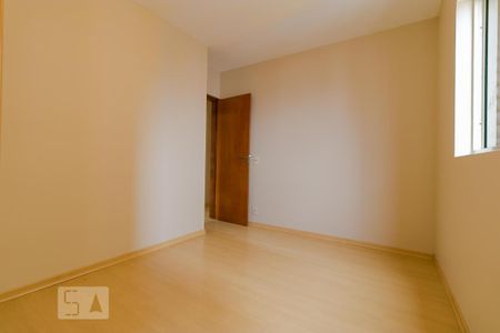 Apartamento para alugar com 73m², 3 quartos e sem vagaQuarto 02