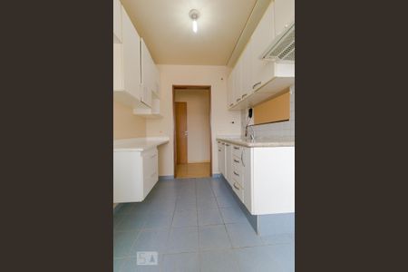 Apartamento para alugar com 73m², 3 quartos e sem vagaCozinha