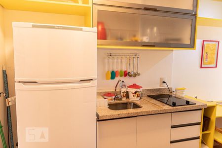 Cozinha de kitnet/studio à venda com 1 quarto, 22m² em Consolação, São Paulo