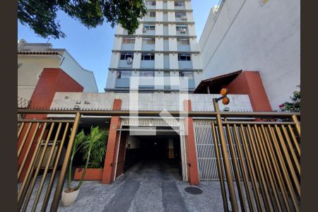 Apartamento para alugar com 90m², 3 quartos e 1 vagaFachada