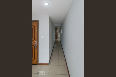 Apartamento para alugar com 65m², 2 quartos e 1 vaga Apartamento para alugar com 65m², 2 quartos e 1 vagaSala - Corredor