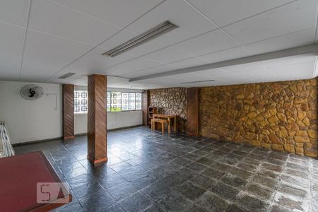 Apartamento para alugar com 65m², 2 quartos e 1 vaga Apartamento para alugar com 65m², 2 quartos e 1 vagaÁrea comum - Salão de festas