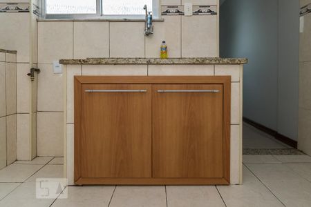 Apartamento para alugar com 65m², 2 quartos e 1 vaga Apartamento para alugar com 65m², 2 quartos e 1 vagaCozinha - Armários