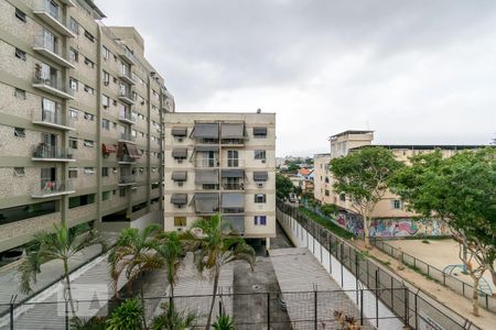 Apartamento para alugar com 65m², 2 quartos e 1 vaga Apartamento para alugar com 65m², 2 quartos e 1 vagaVista da Varanda da Sala