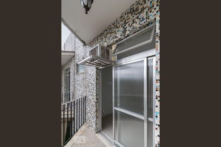 Apartamento para alugar com 65m², 2 quartos e 1 vaga Apartamento para alugar com 65m², 2 quartos e 1 vagaVaranda do Quarto 2