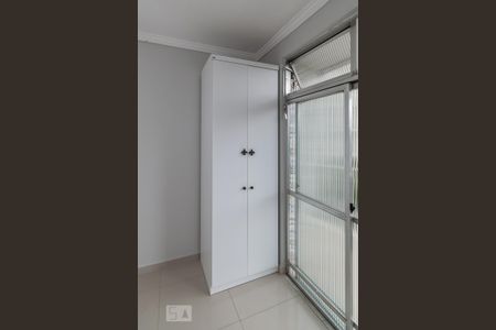 Apartamento para alugar com 65m², 2 quartos e 1 vaga Apartamento para alugar com 65m², 2 quartos e 1 vagaQuarto 2 - Armários