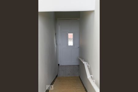 Entrada de casa para alugar com 2 quartos, 70m² em Cambuci, São Paulo