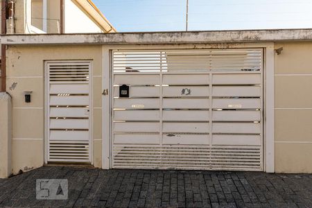 Casa de condomínio à venda com 90m², 2 quartos e 1 vagaFachada