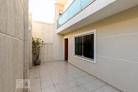 Casa de condomínio à venda com 90m², 2 quartos e 1 vagaÁrea Comum