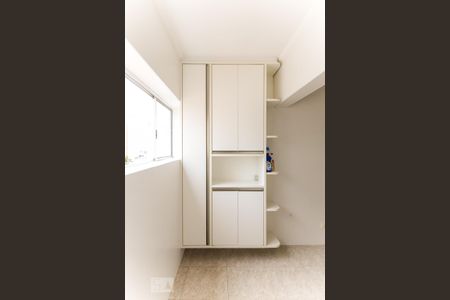 Apartamento à venda com 80m², 2 quartos e sem vaga Apartamento à venda com 80m², 2 quartos e sem vagaÁrea de serviço