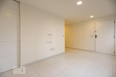 Sala de apartamento para alugar com 2 quartos, 65m² em Jardim Europa, São Paulo