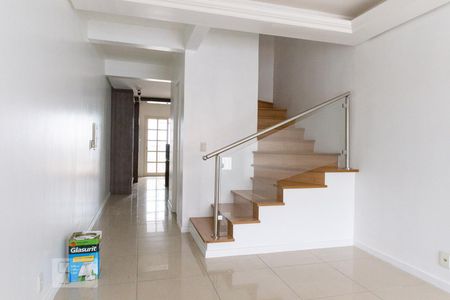 Sala de casa à venda com 3 quartos, 140m² em Jardim Itu Sabará, Porto Alegre