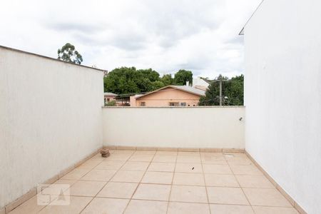 Casa à venda com 140m², 3 quartos e 2 vagas Casa à venda com 140m², 3 quartos e 2 vagasSacada