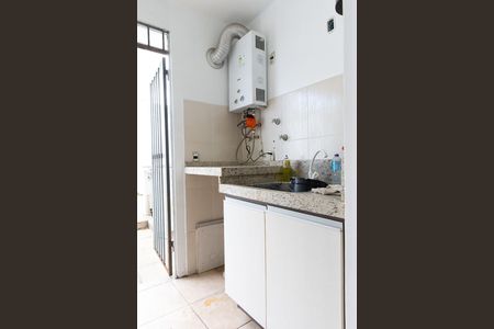 Casa à venda com 140m², 3 quartos e 2 vagas Casa à venda com 140m², 3 quartos e 2 vagasCozinha